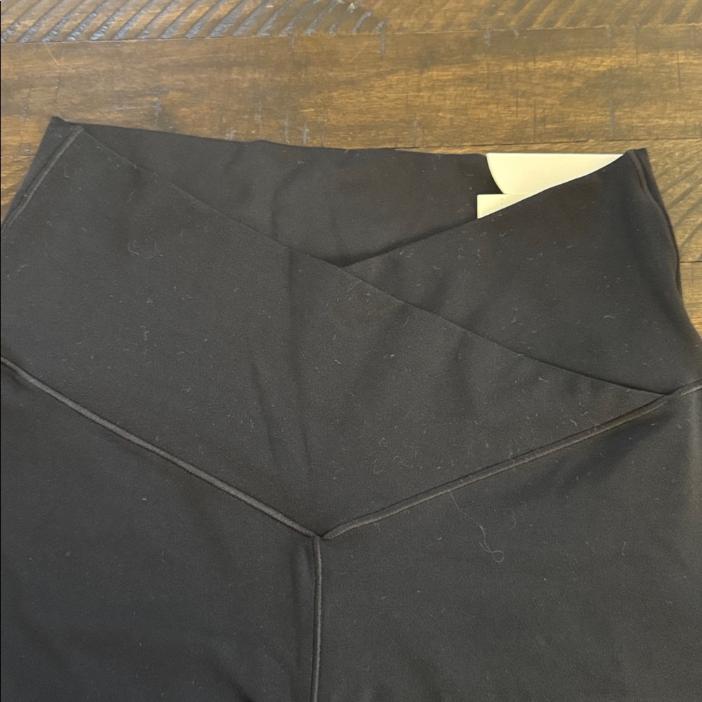 Aerie Black Hi-Rise Flare Leggings - Picture 4 of 8